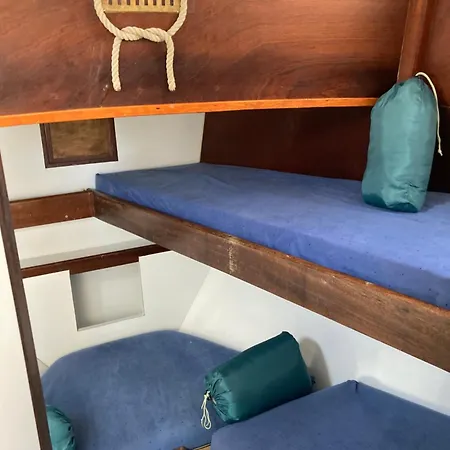 Nuit, Sejour Insolite A Bord Du Lapso Ii Botel Le Barcares